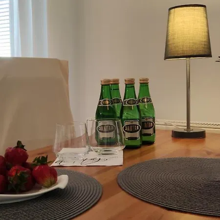 Prymus Z Garazem Daire